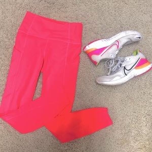 Pink fabletics leggings
